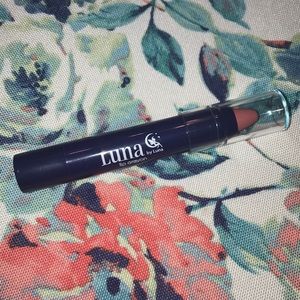 Luna Lip Crayon